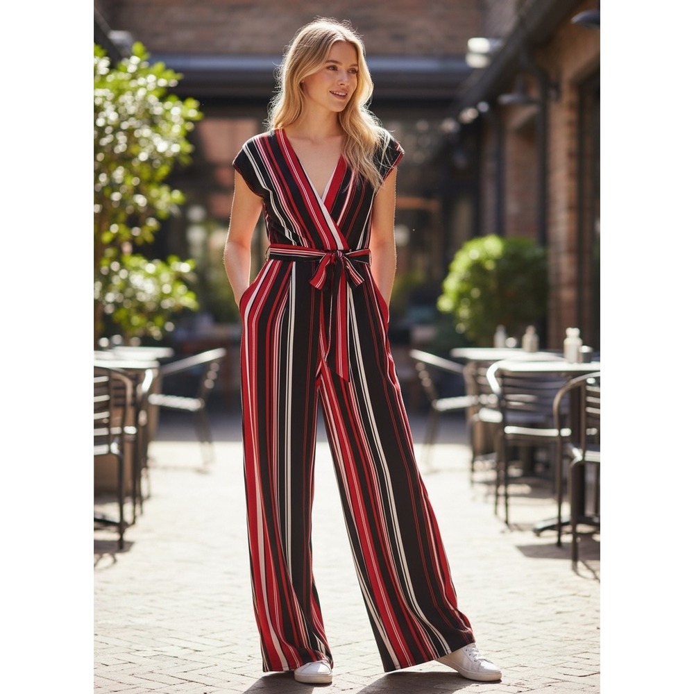 No Boundaries Womens Red Black White Striped Wide Leg Jumpsuit Wrap V-Neck Chic
